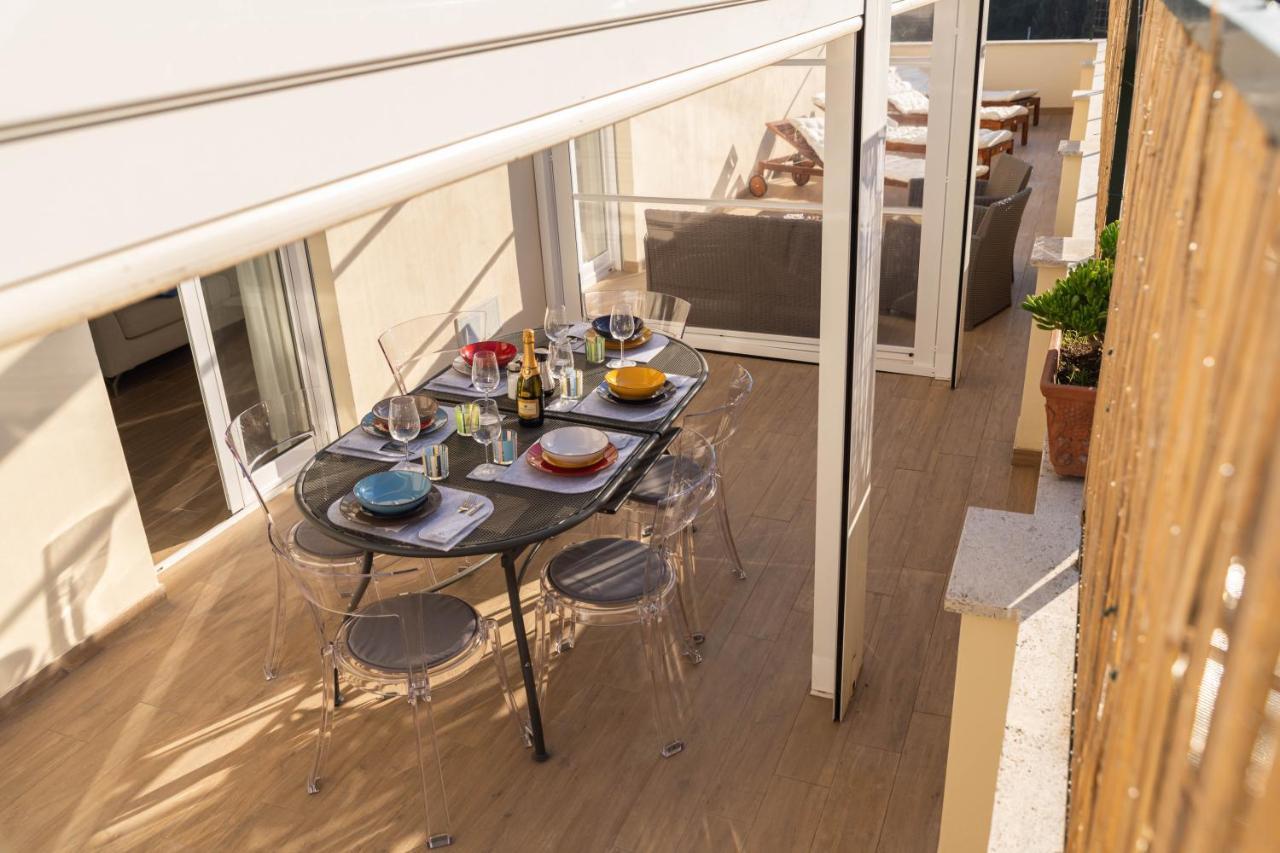 Colosseo Brightful With Rooftop Appartement *